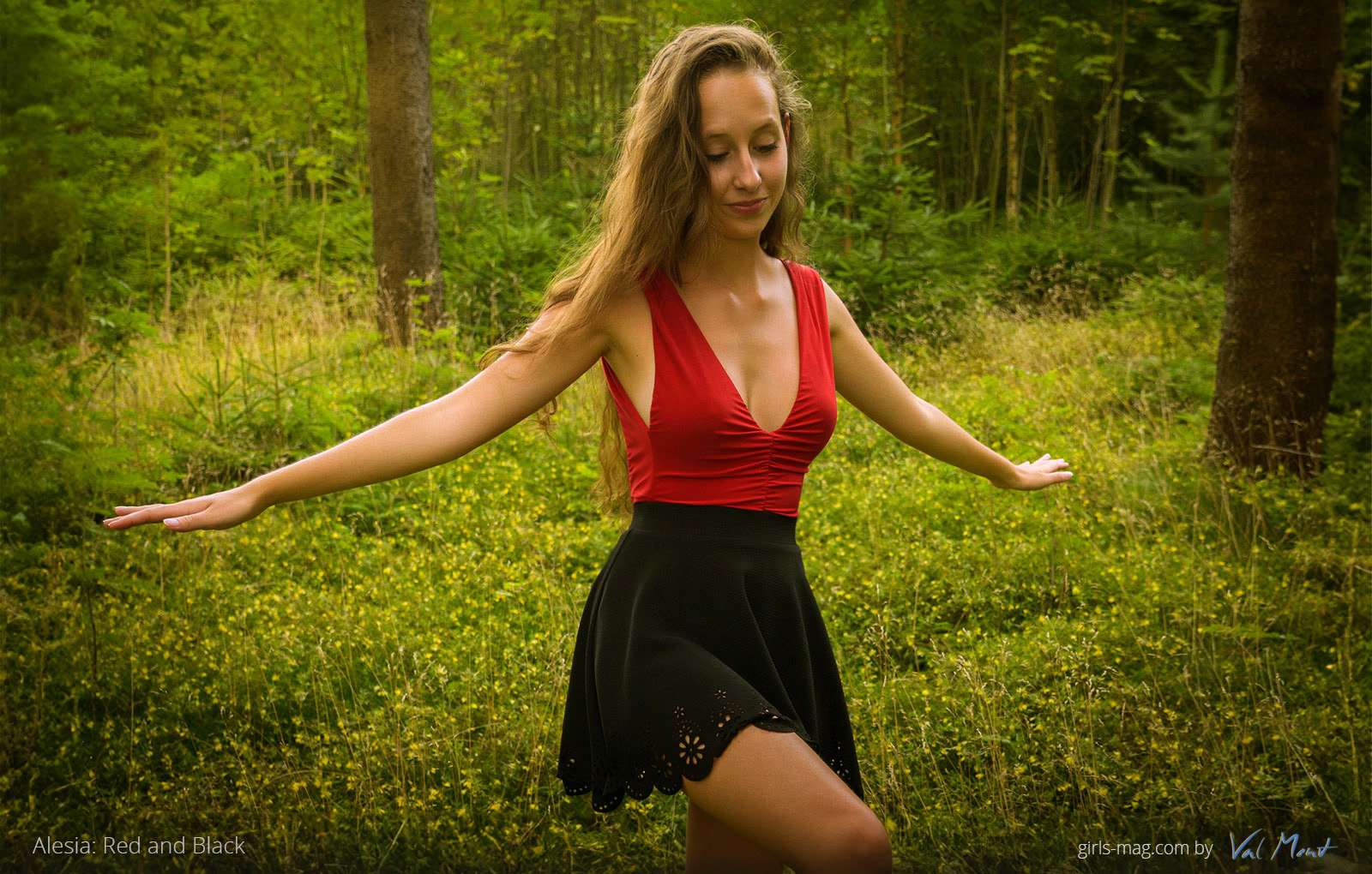 cover-2026-10-alesia Alesia balanciert auf einem Bein im Wald